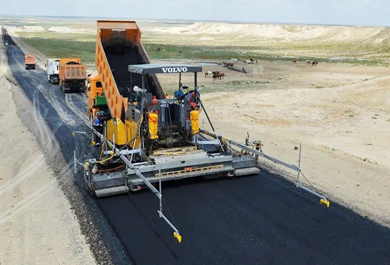 Solusi-Pengaspalan-Otomatis-Proyek-Jalan-Tol-Jadi-Cara-Efektif-untuk-Menghemat-Biaya-Aspal-Geometa