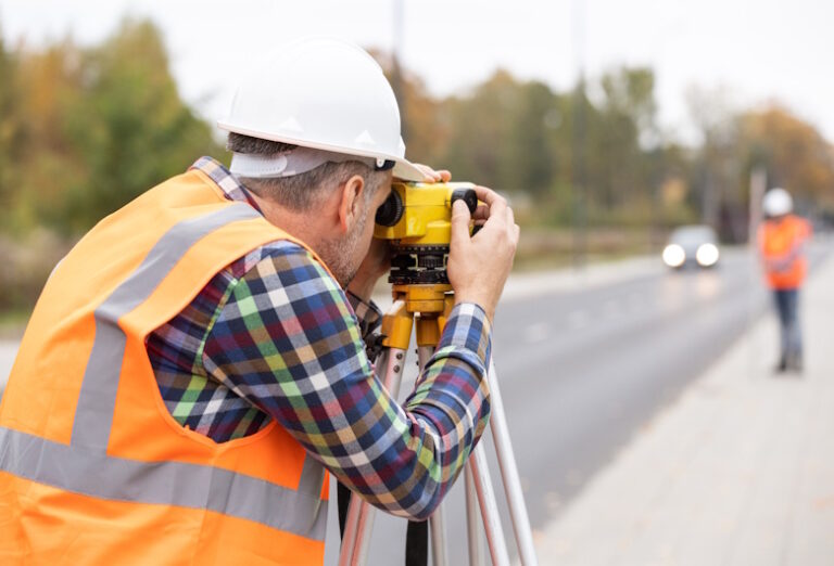 Jasa-Survey-Topografi-untuk-Persiapan-Proyek-Pengaspalan-Jalan-Tol-Geometa