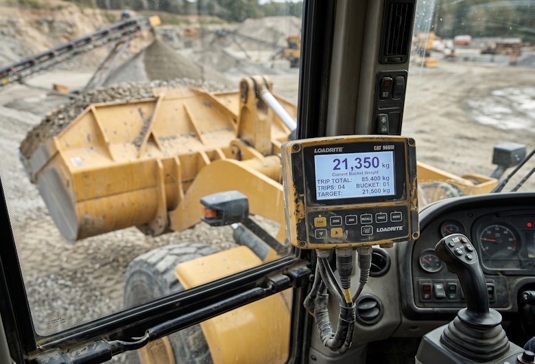Timbangan Digital Bucket Loader: Terintegrasi, Otomatis, dan Andal untuk Operasional Tambang & Proyek

